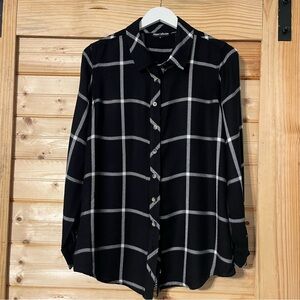 Tolani Black and White Checkered Button Down Shirt